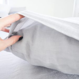 Duvet cases with envelope opening - light gray