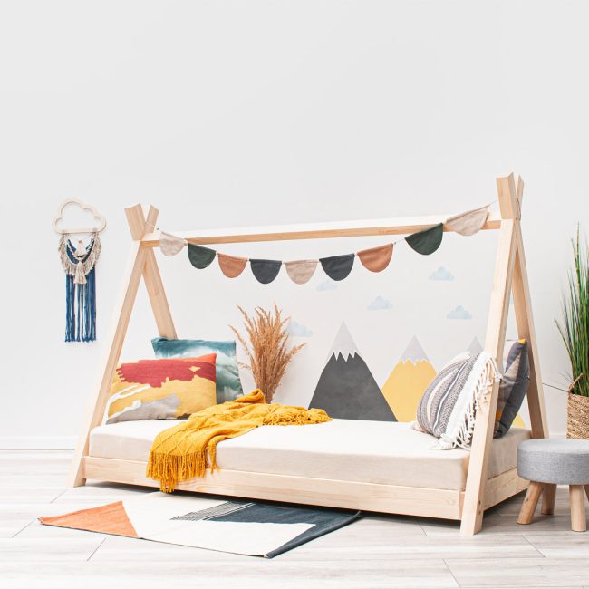 En la foto: Cama casita Camo 160x80cm