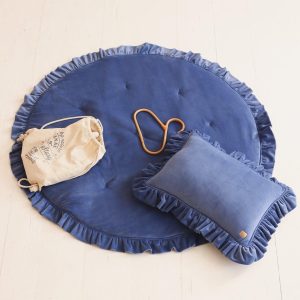 Mat with frill - Sapphire