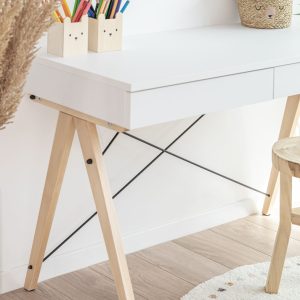 Desk Kids Basic. Colour: White Wire colour: Black