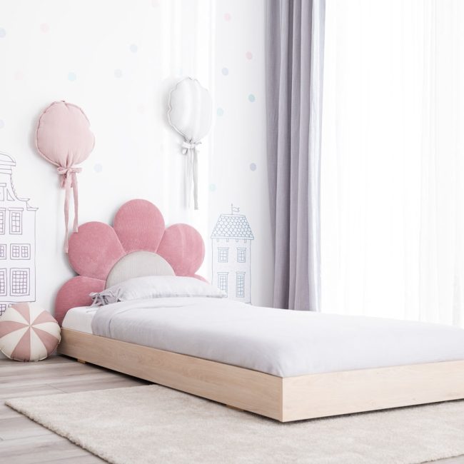 Kinderbed, Gestoffeerd bed Daisy 200x90 Kleuren - Rose, Cream