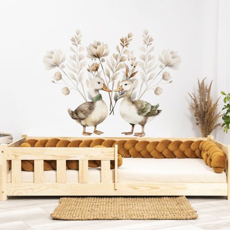 Autocolante de perete - Gâște. Patul prezentat în această imagine este de 160x80cm.