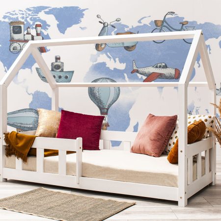 Autocolante de perete - Harta de transport a lumii XXL. Patul prezentat în această imagine este de 160x80cm.