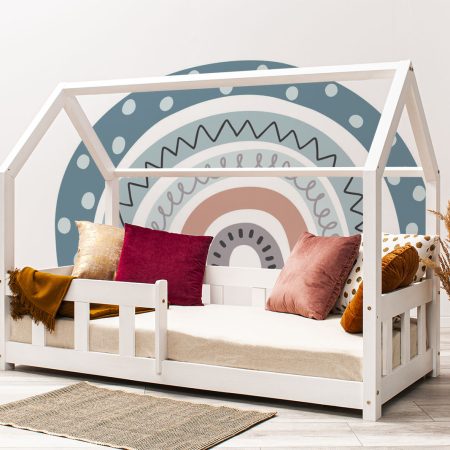 Autocolante de perete - Curcubeu 4 L. Patul prezentat în această imagine este 160x80cm.