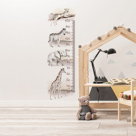 Autocolant de perete - Jungla și prietenii - Grafic de creștere 2. Biroul prezentat în această imagine este de 120x111cm.