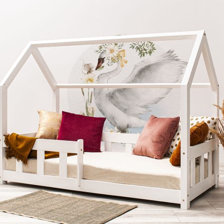 Autocolantes de parede - Lago dos cisnes - rato. A cama apresentada na imagem tem 160x80cm.