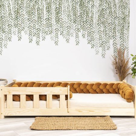 Autocolante de perete - Lacul lebedelor - Frunze 3. Patul prezentat în această imagine este de 160x80cm.