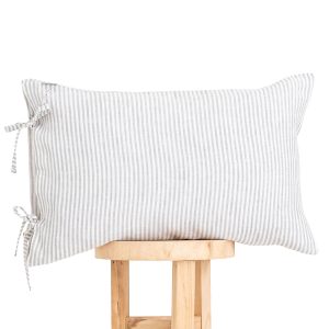 Fundas de almohada de lino con cintas - Gray Stripes