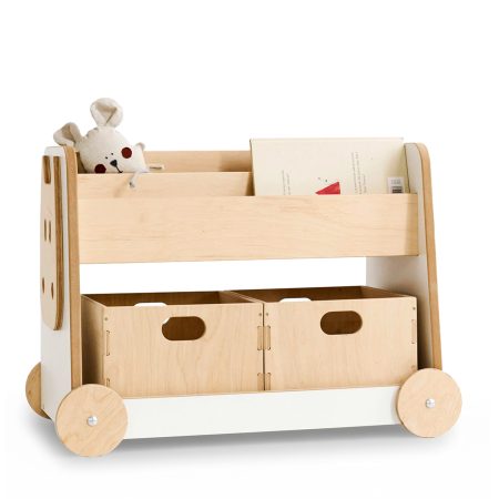 Estantería de madera con ruedas