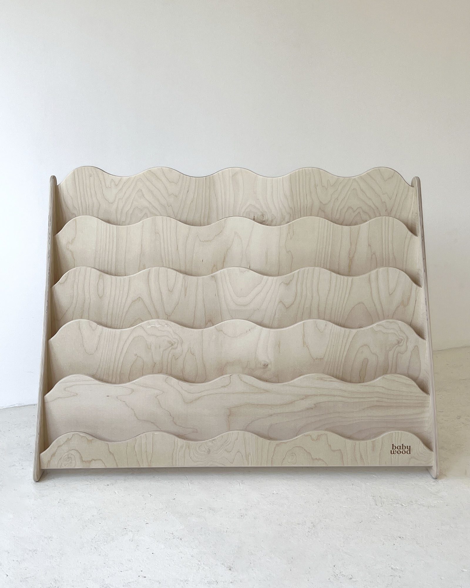 Front-Facing Bookcase WAVE L, Natural