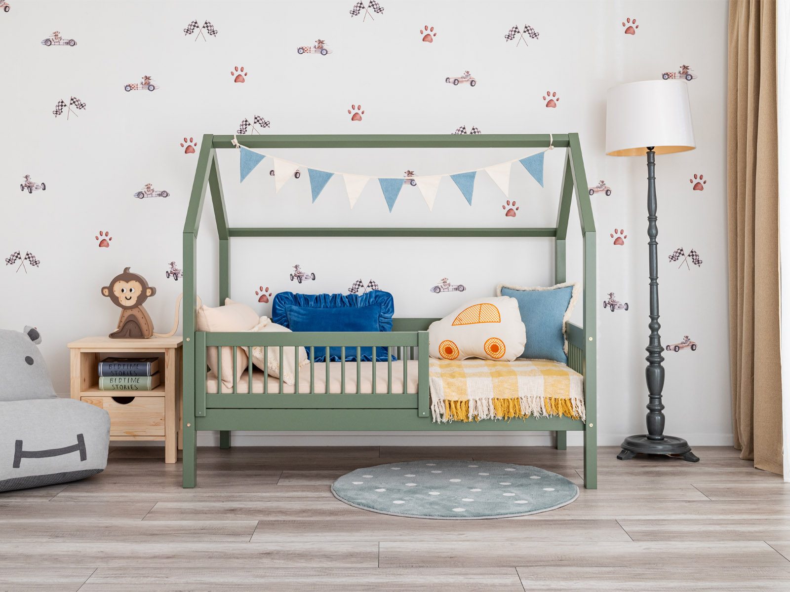 Sur l’image : Lit cabane Meli 160x80 cm — Type de barrière : amovible — Extension des pieds : 20 cm, Olive