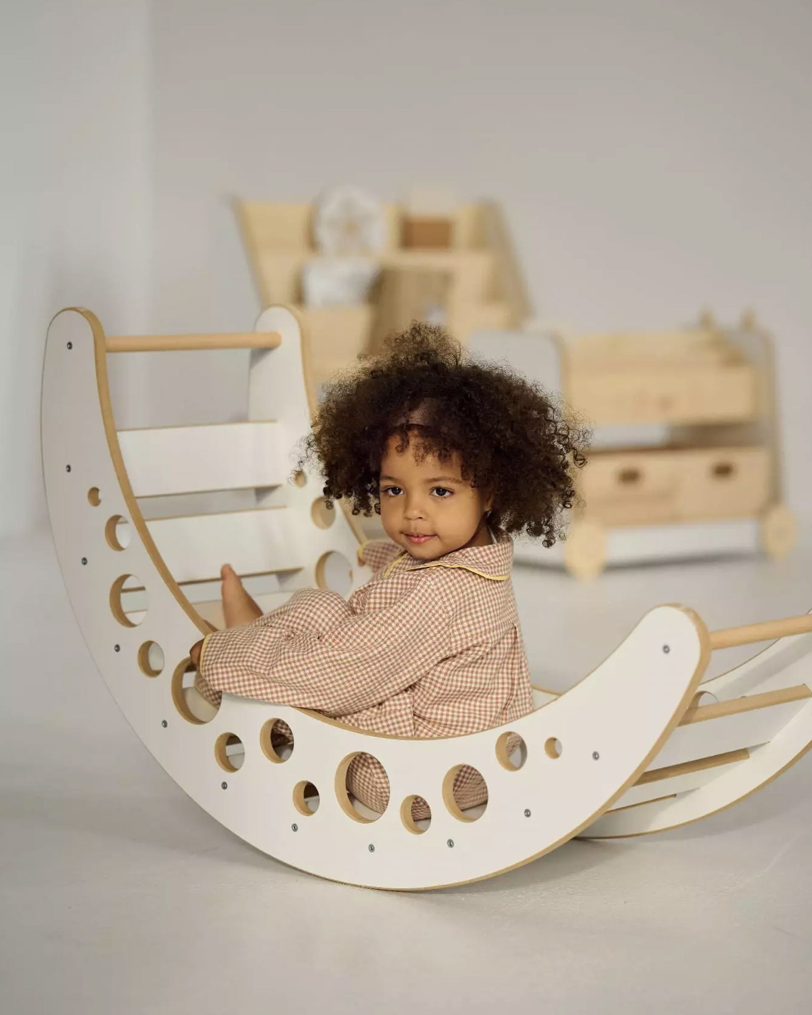 Hölzerne Wippe Moon White