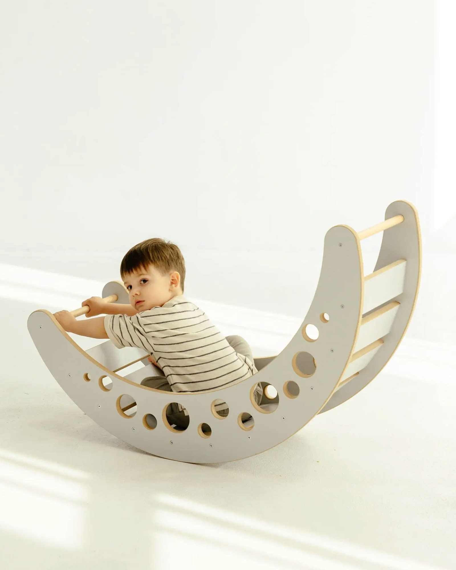 Hölzerne Wippe Moon Grey