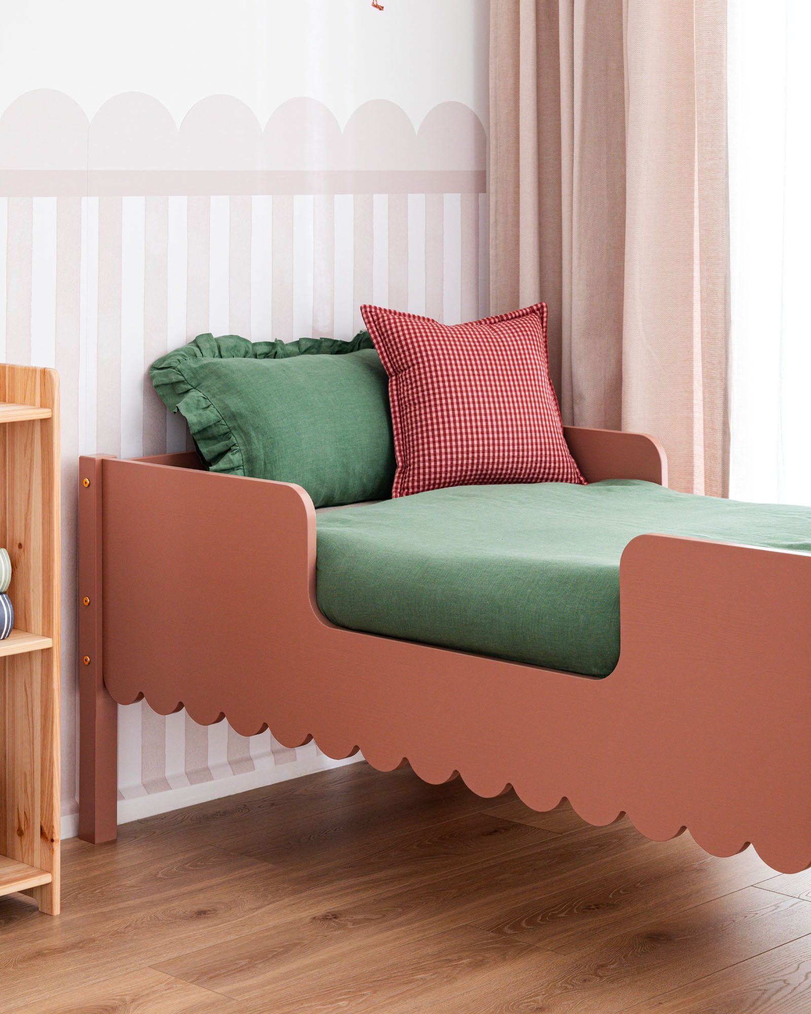 Kinderbed - Papillon IV, Kleur: Heather, Hoogte van de poten: 20 cm