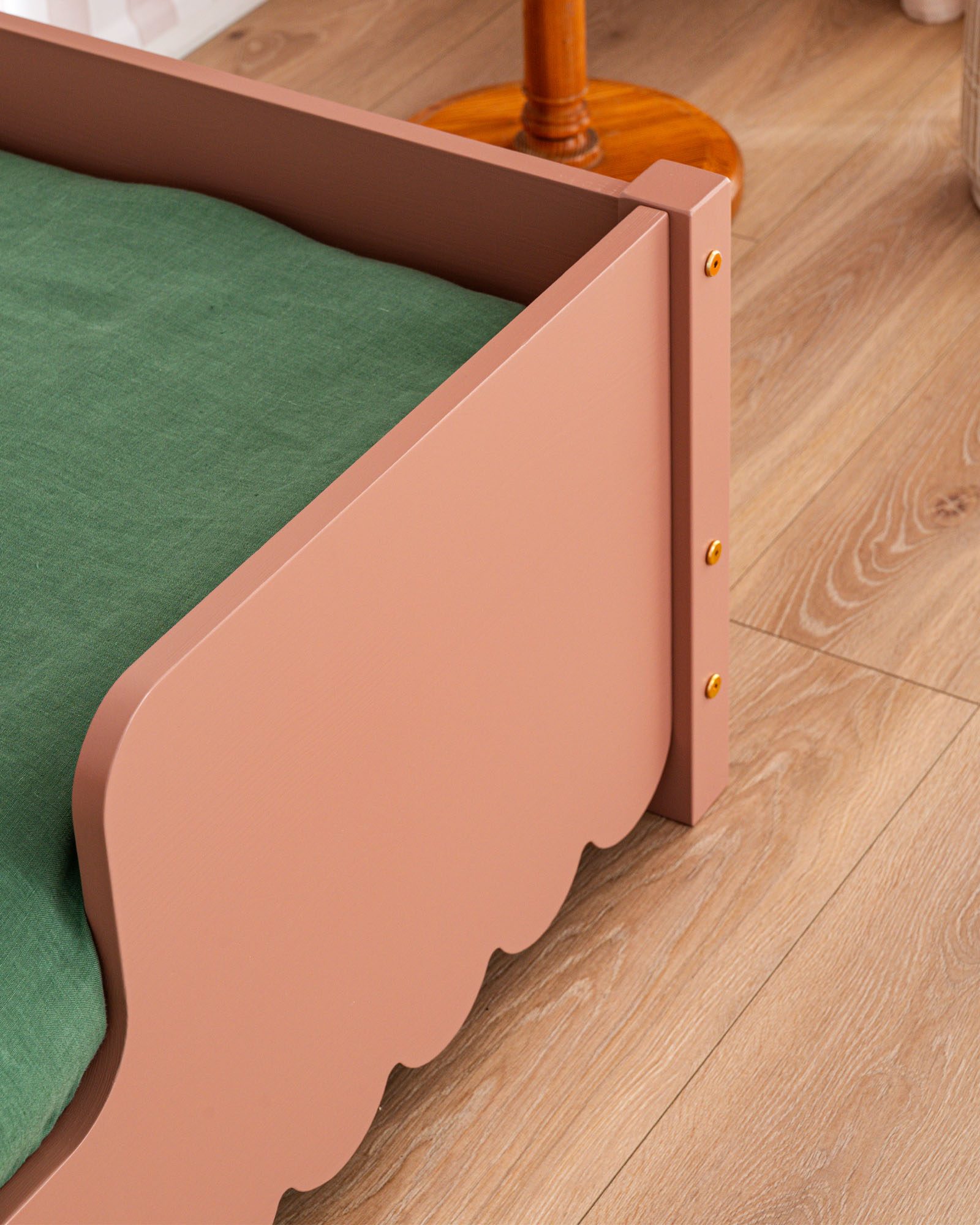 Kinderbed - Papillon IV, Kleur: Heather, Hoogte van de poten: Vloerbed